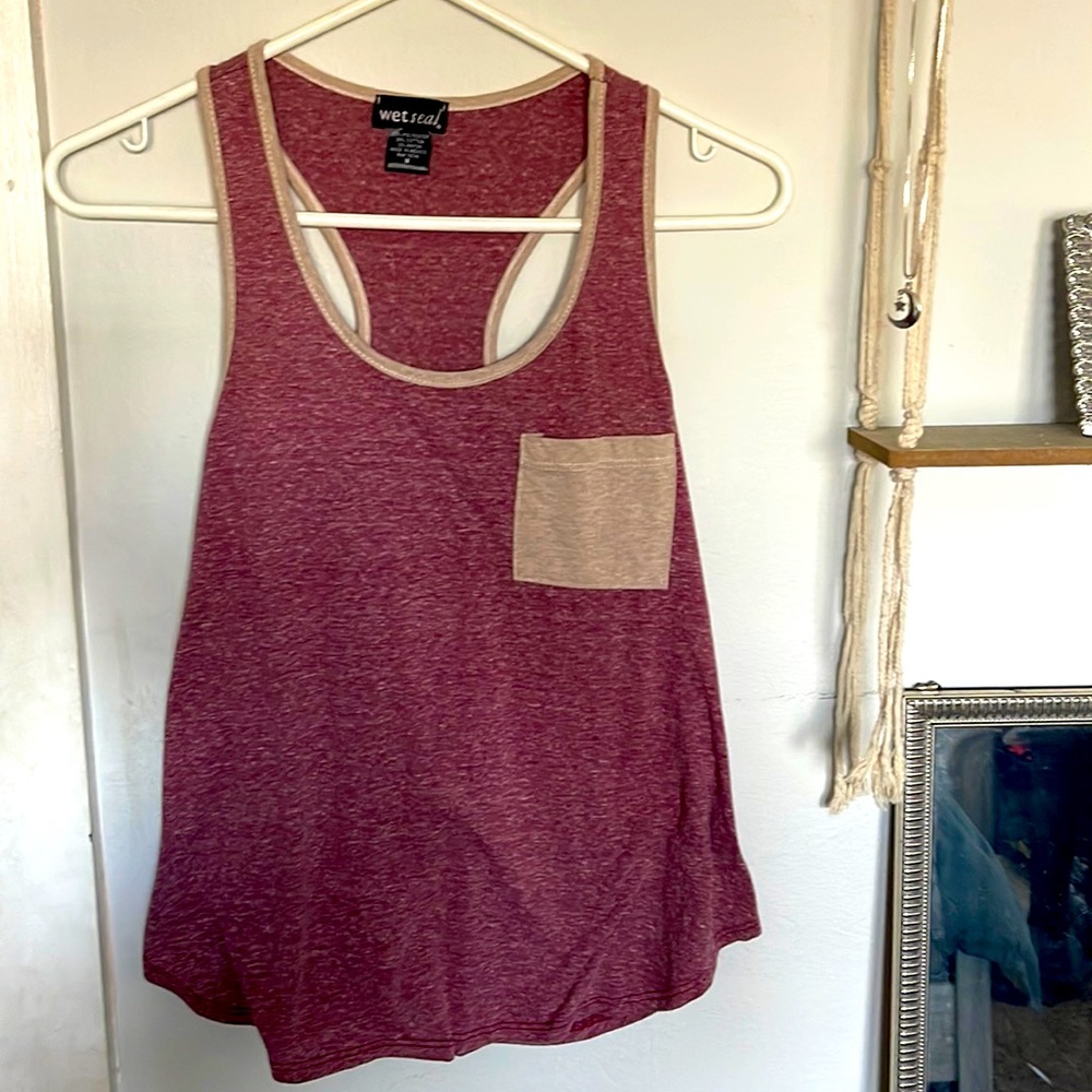 Women’s tank top size medium